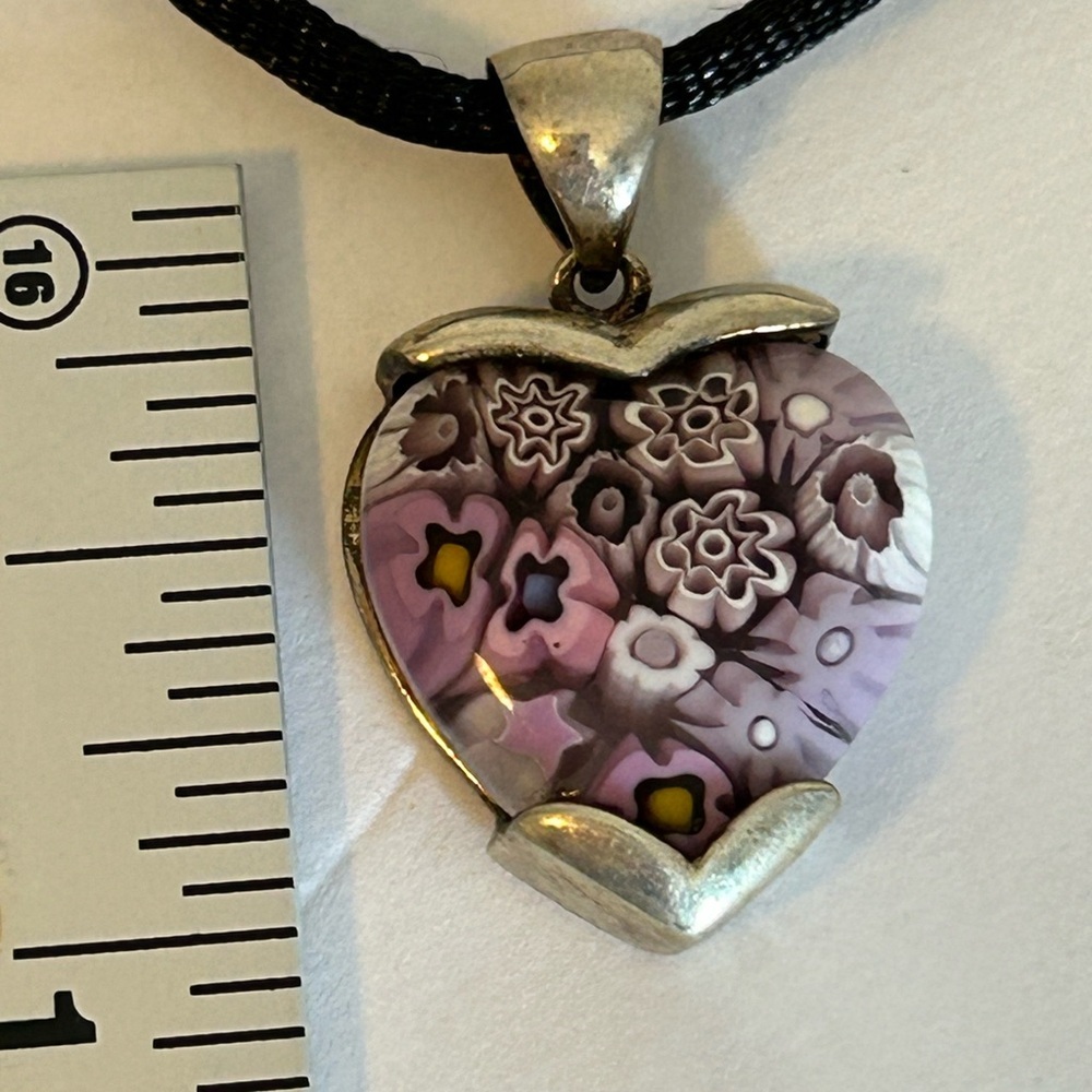 Chic Fused Glass Heart Pendant Necklace set in Sterling Silver - Picture 5 of 7